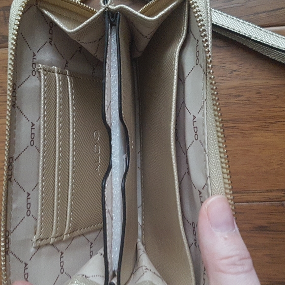 Aldo Gold Glitter Patch Wallet with Detachable Wristlet Strap - Picture 4 of 12